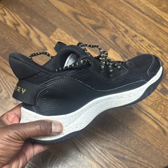 Under Armour Curry 3Z7 Basketball Shoes - Picture 5 of 7